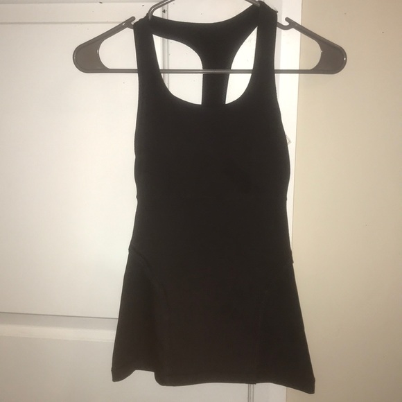 Black lululemon tank - Picture 3 of 4